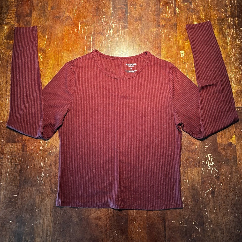 Love the shirt, but it just doesn’t fit right. Fits as a size small.